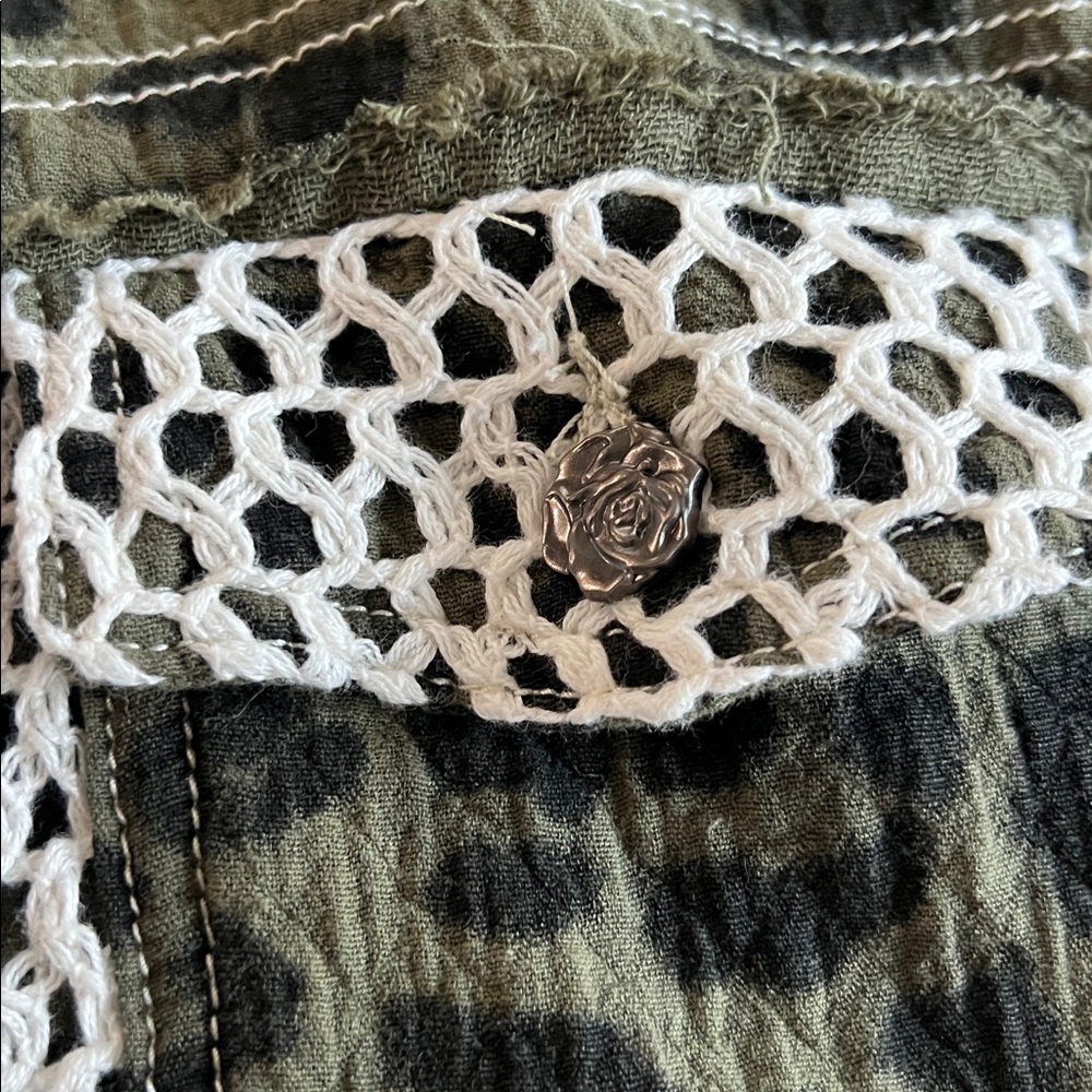 POL Patchwork Leopard Mesh Jacket - Picture 2 of 7